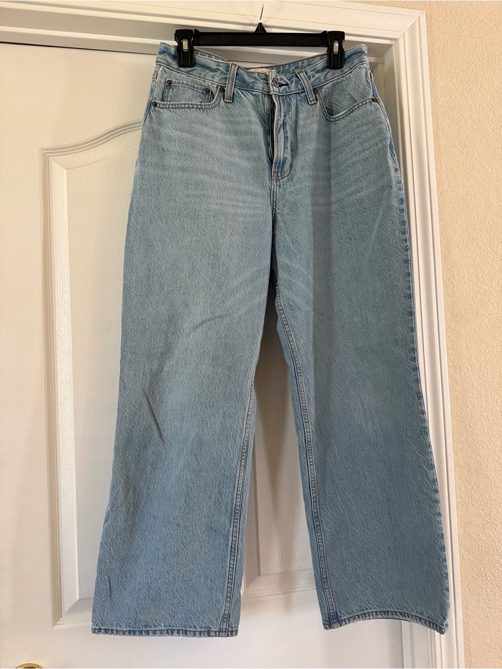 Abercrombie & Fitch Light Blue High-Rise Wide Leg Jeans